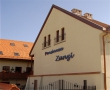 Cazare Pensiuni Sibiu |
		Cazare si Rezervari la Pensiunea Zanzi din Sibiu
